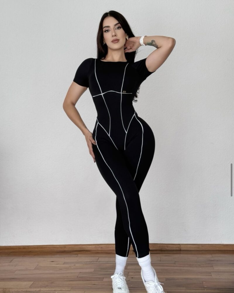 Enterizo Black Line